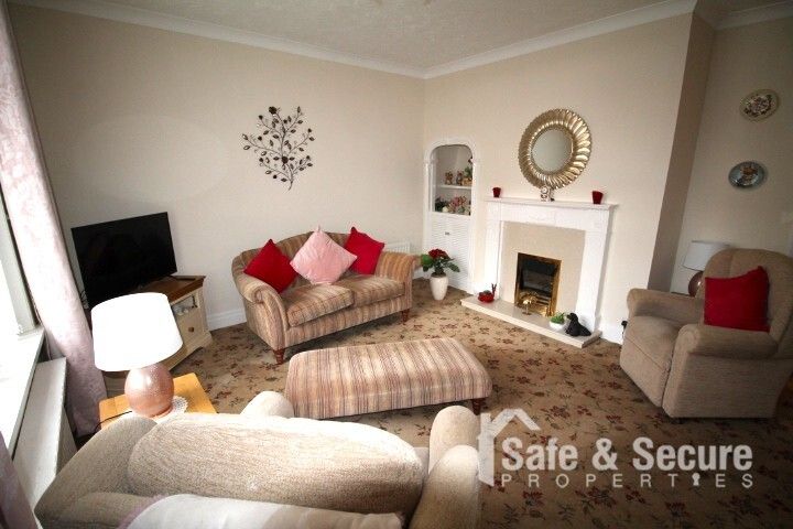 Property photo 2 of 12 Living Room