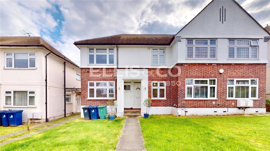 Property photo 2 of 8 Picture No. 10