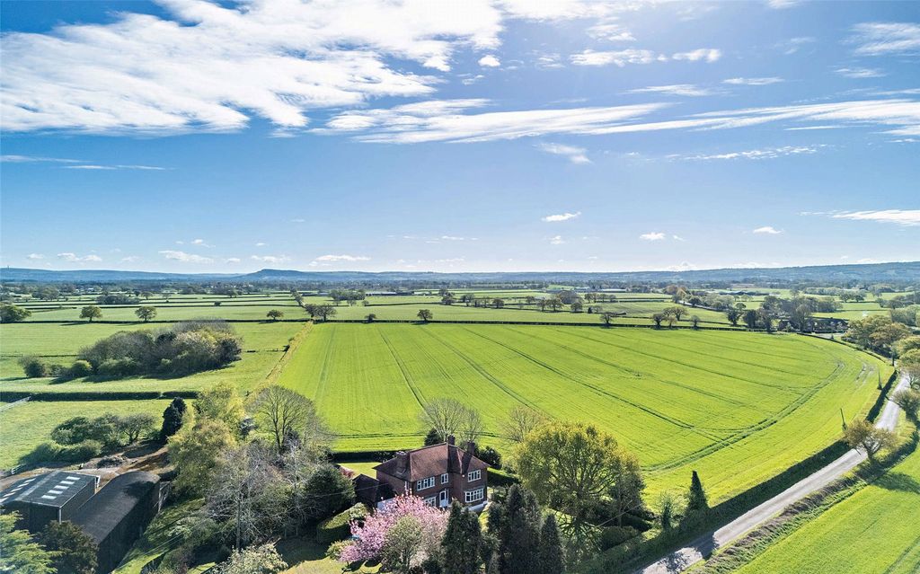 Property photo 2 of 31 Aerial