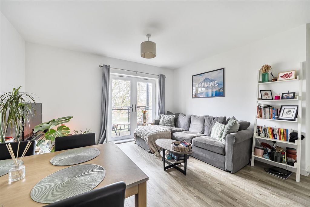 Property photo 3 of 15 1423667-9-69Aed30d1E59c.Jpg