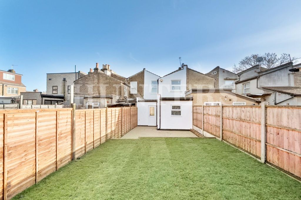 Property photo 2 of 22 Dsc09671.Jpg