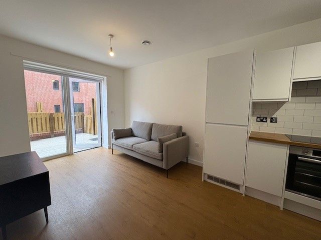 Property photo 2 of 9 Lounge