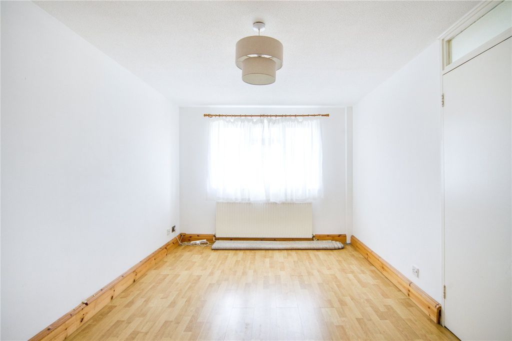 Property photo 2 of 12 Picture No. 43