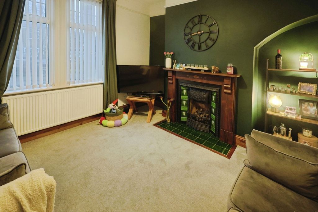 Property photo 2 of 9 Pbox-Img.Jpg