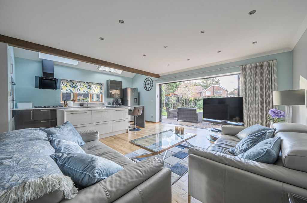 Property photo 3 of 20