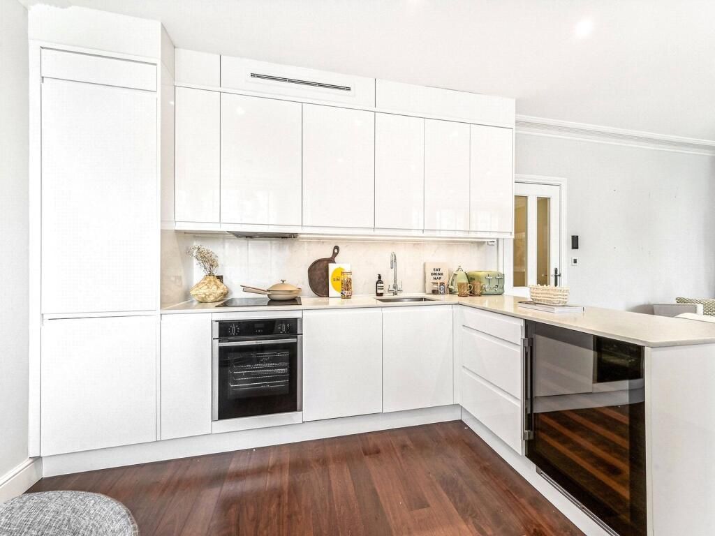 Property photo 1 of 5 Sydenham Rd