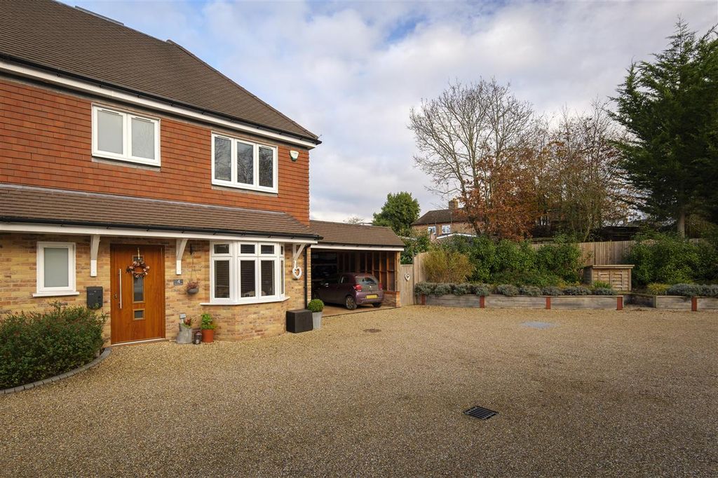 Property photo 1 of 32 Main Picture