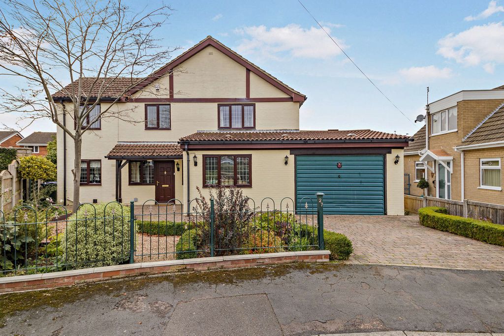 Property photo 1 of 15