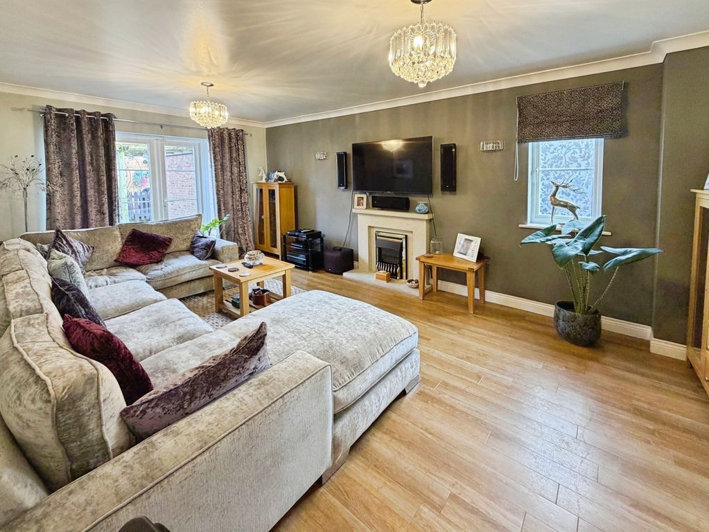 Property photo 2 of 25