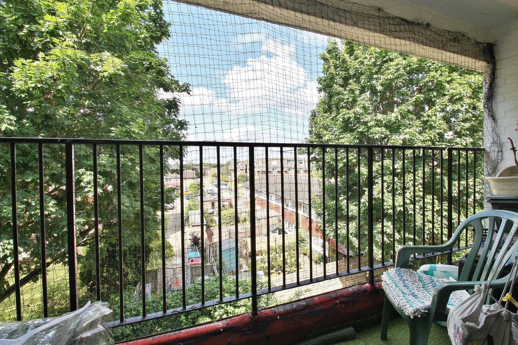 Property photo 3 of 7