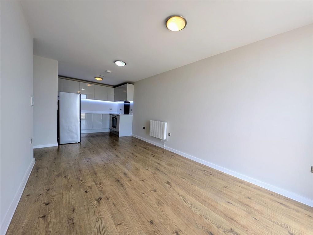 Property photo 3 of 10 Living/Kitchen.Jpg