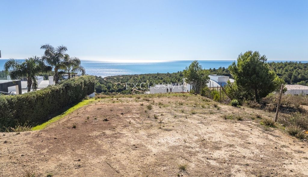 Property photo 2 of 27