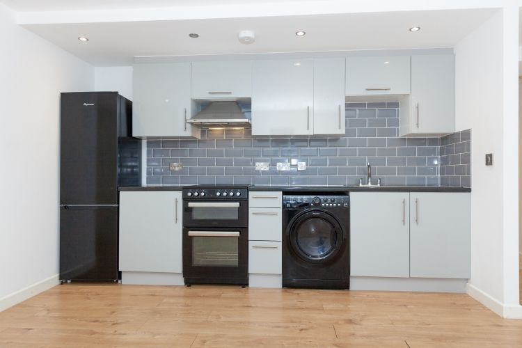 Property photo 3 of 7 241814
