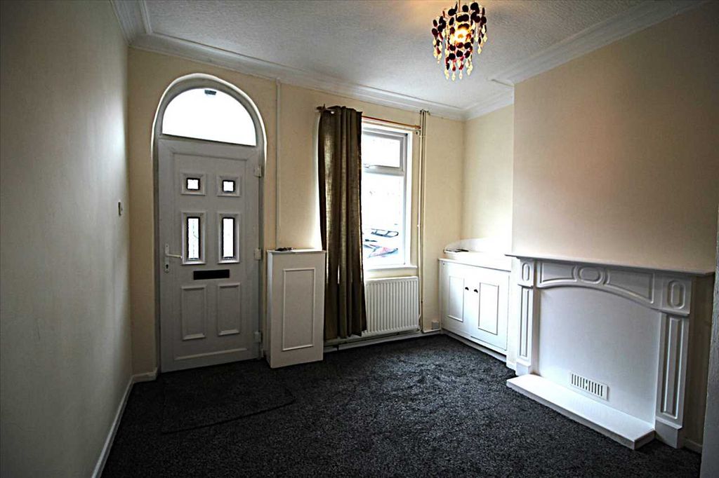 Property photo 2 of 13