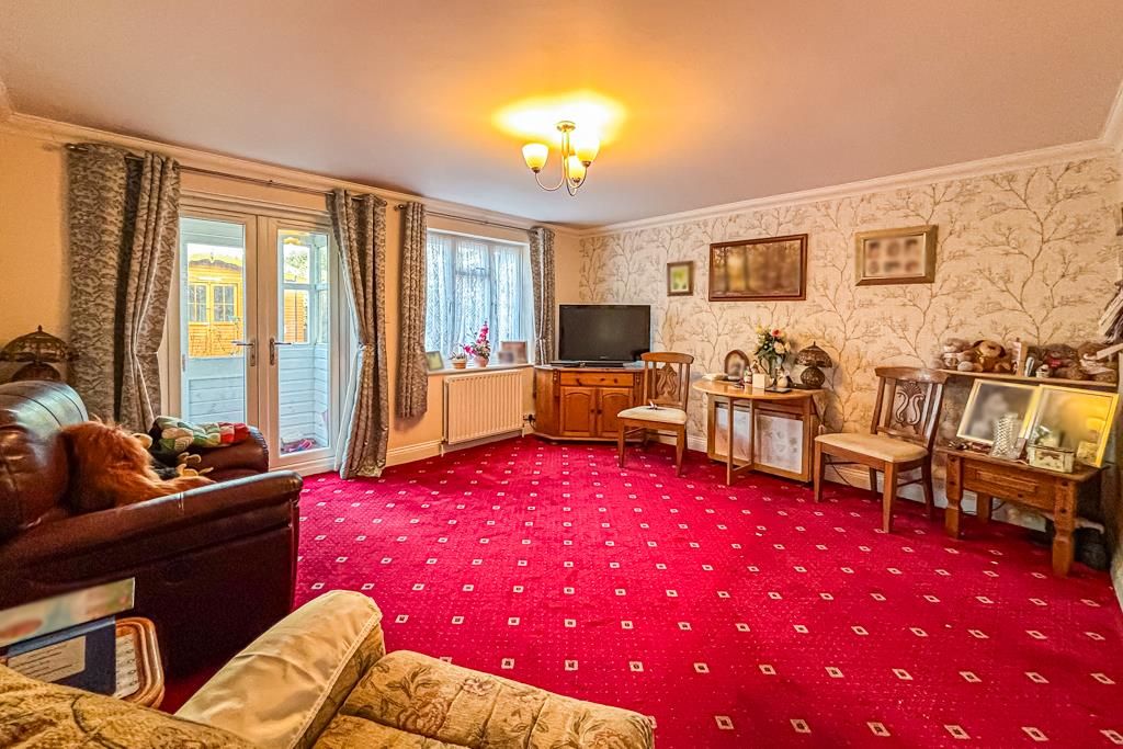 Property photo 2 of 11 Lounge/Diner