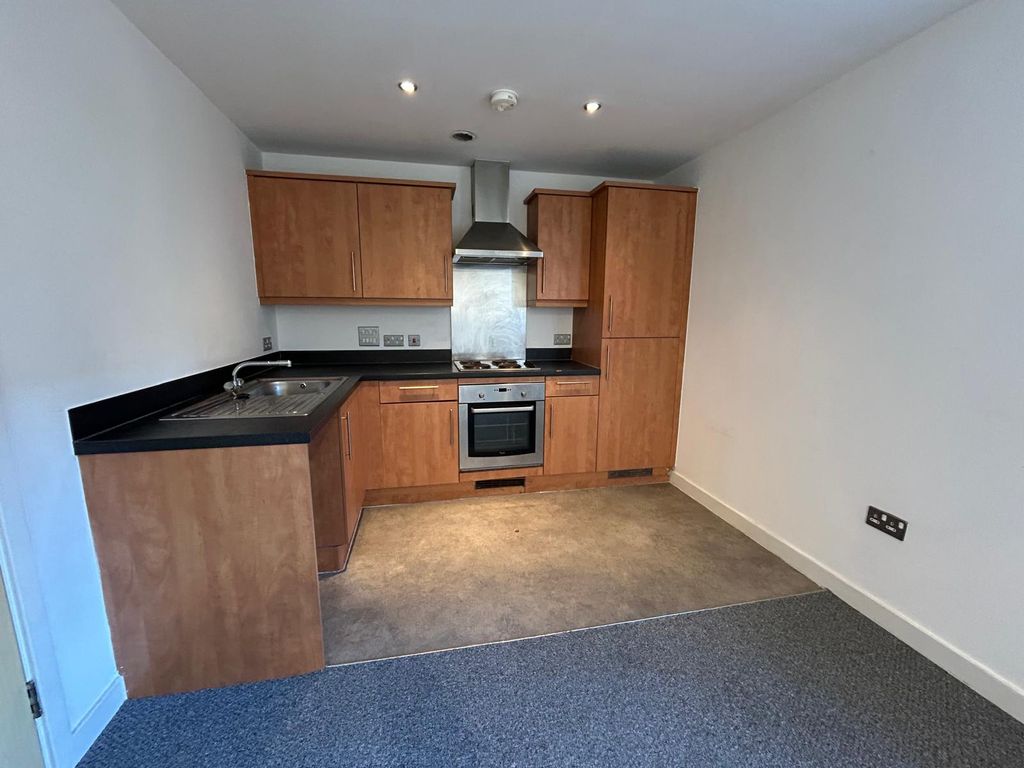 Property photo 2 of 6 1000022039