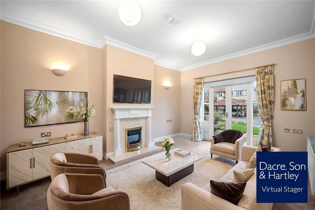 Property photo 3 of 20 Sitting Room Staged