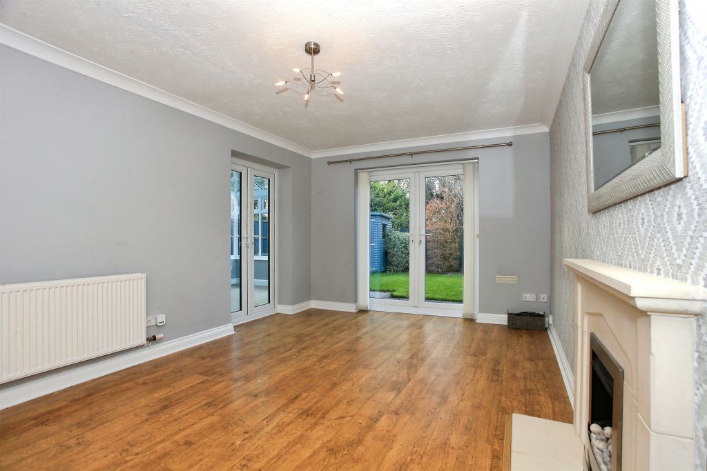 Property photo 2 of 27