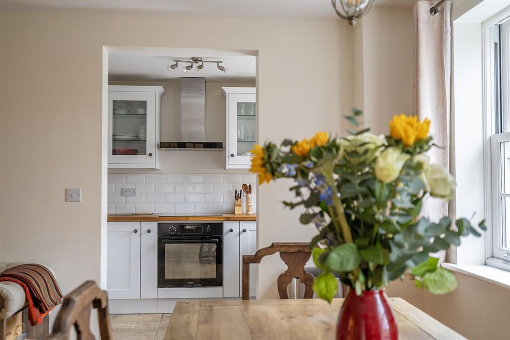 Property photo 1 of 15 Internal