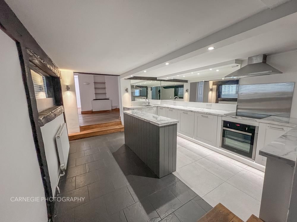 Property photo 1 of 28 Kitchen