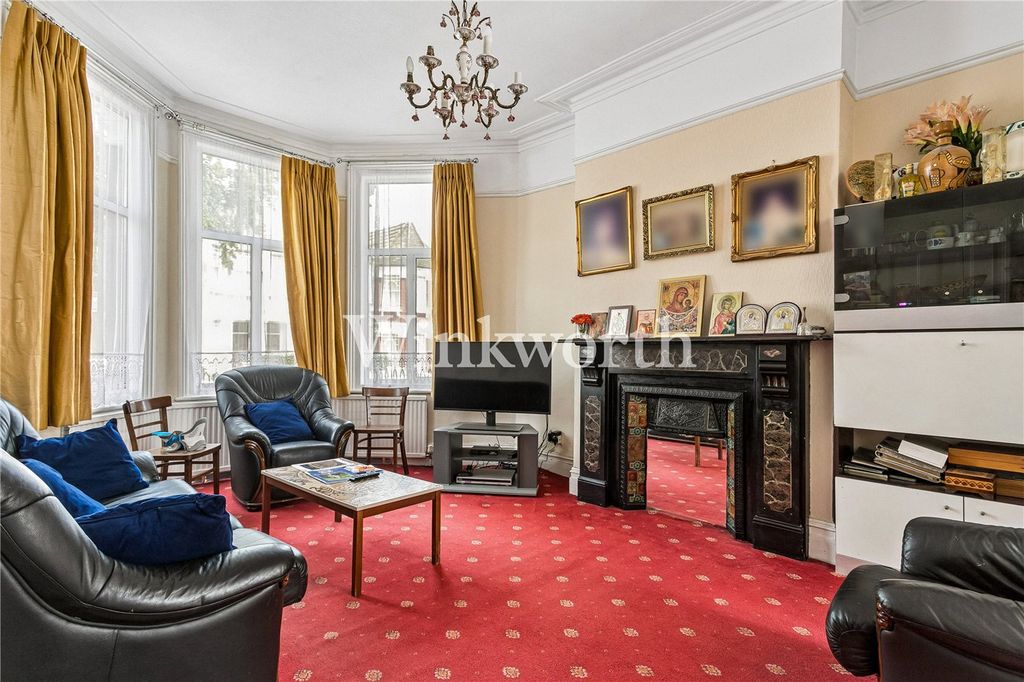 Property photo 2 of 17 Picture No. 25