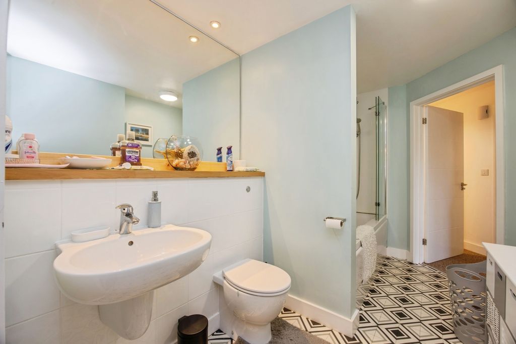 Additional image 7 of 2 bed flat for saleSandy Hill, St. Austell, Cornwall PL25