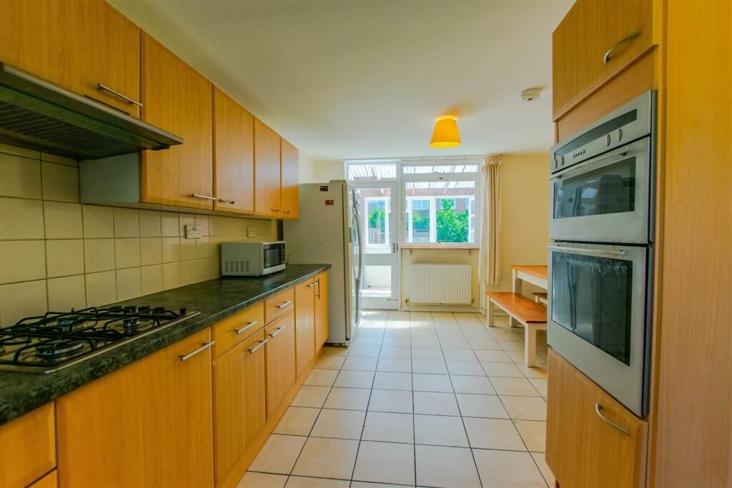 Property photo 3 of 16 Gallery