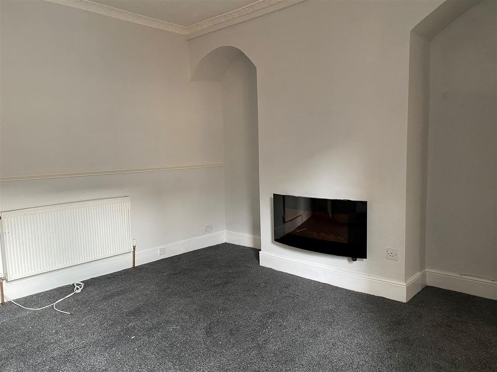 Property photo 2 of 13 Living Room