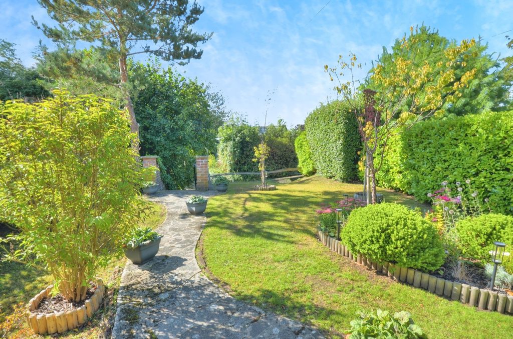 Property photo 1 of 17 Photo