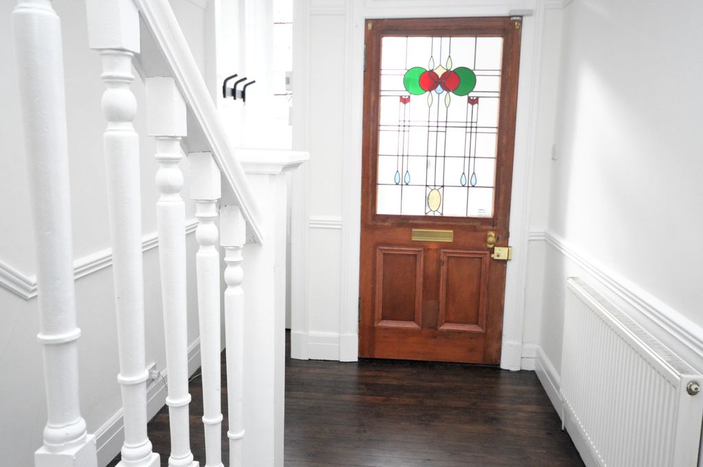 Property photo 2 of 23