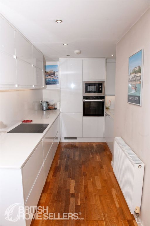 Property photo 3 of 21 Picture No. 04