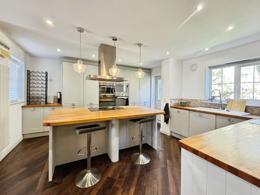 Property photo 3 of 31 4343187
