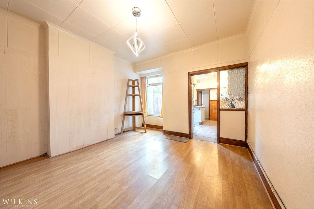 Property photo 2 of 26 Picture No. 11