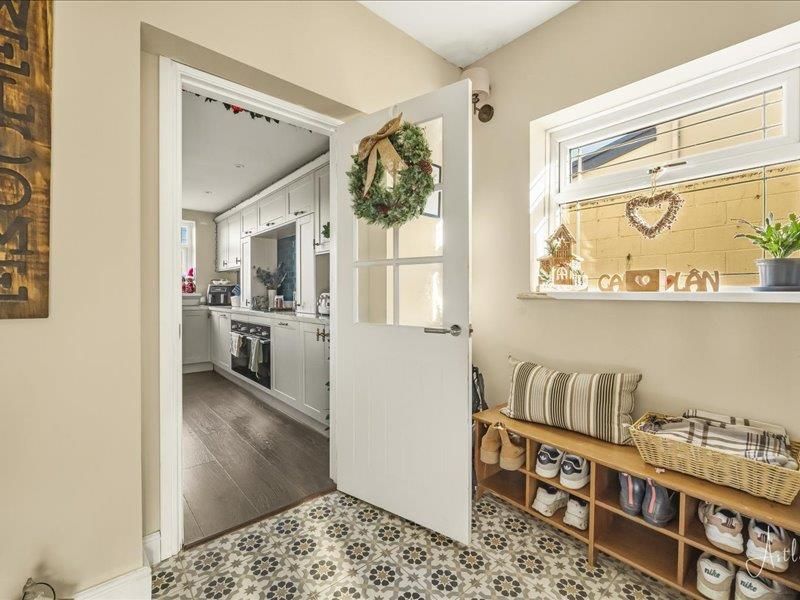 Property photo 3 of 25 Hallway