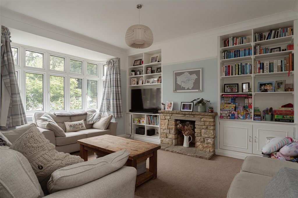 Property photo 3 of 19 11 (1).Jpg