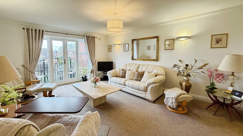 Property photo 3 of 12 Open Plan Lounge/Dining Room