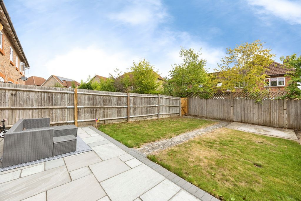 Property photo 3 of 23