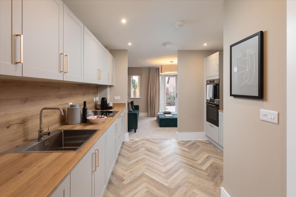 Property photo 2 of 17 Image