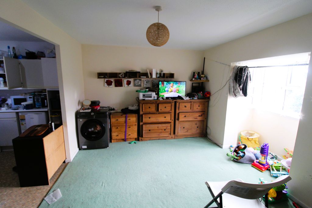 Property photo 2 of 4