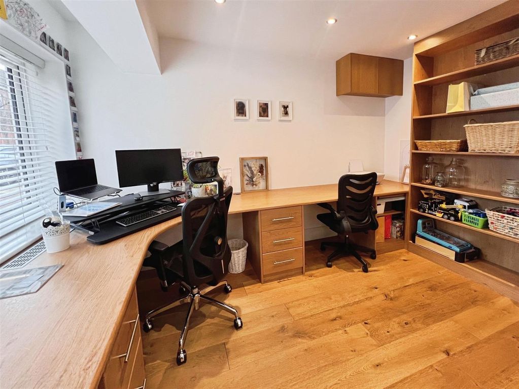 Property photo 3 of 20 Study