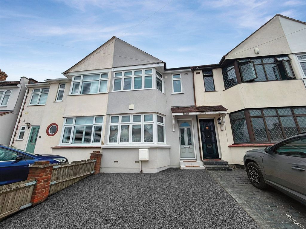 Property photo 1 of 21 Driveway