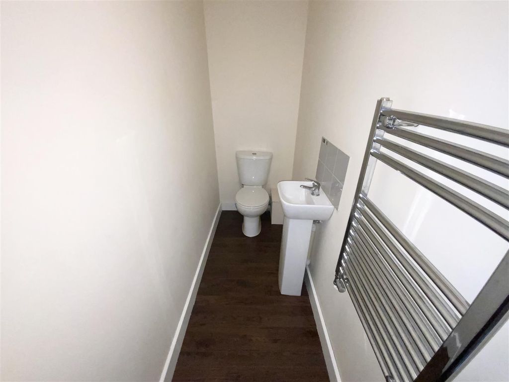 Additional image 4 of 4 bed property to rentGreenfield Road, Greenfield, Holywell CH8