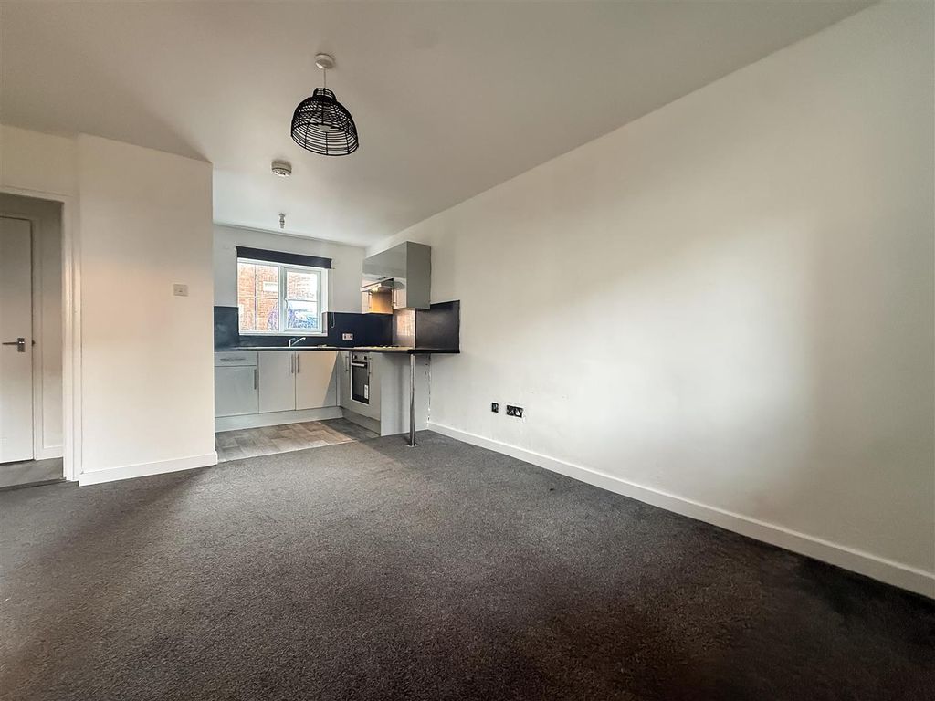 Property photo 2 of 9 Img_1002 3.Jpg