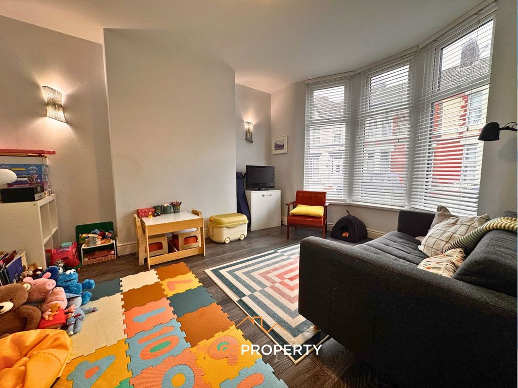 Property photo 3 of 20