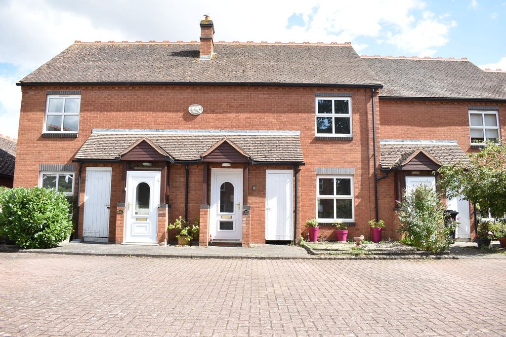 Property photo 2 of 12