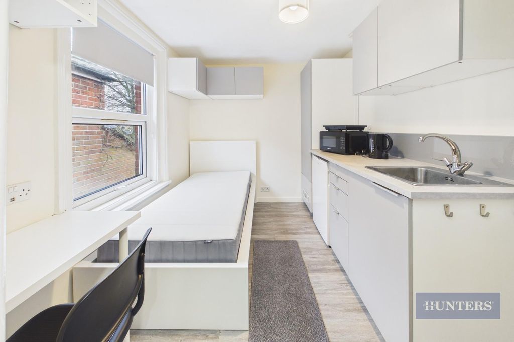 Property photo 3 of 6 Cam05152G0-Pr0381-Still002.Jpg