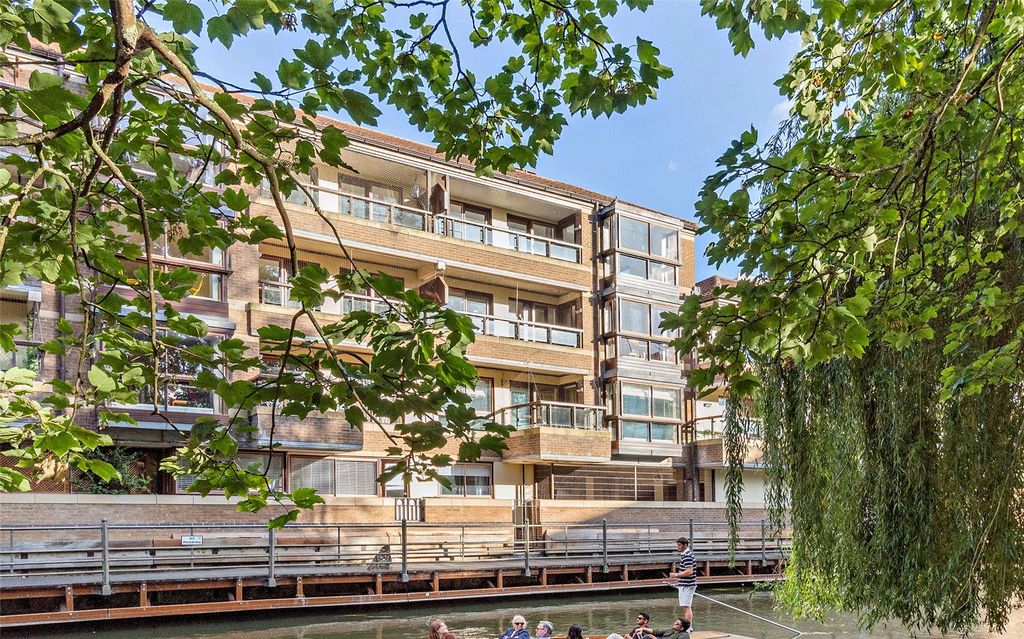 Property photo 1 of 16 Exterior