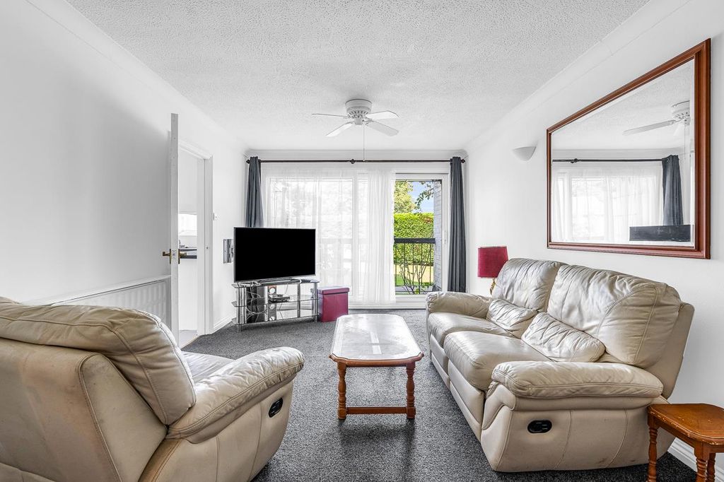 Property photo 3 of 20 Internal-S.Jpg