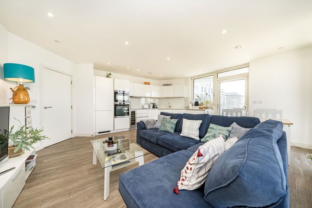 Property photo 2 of 10