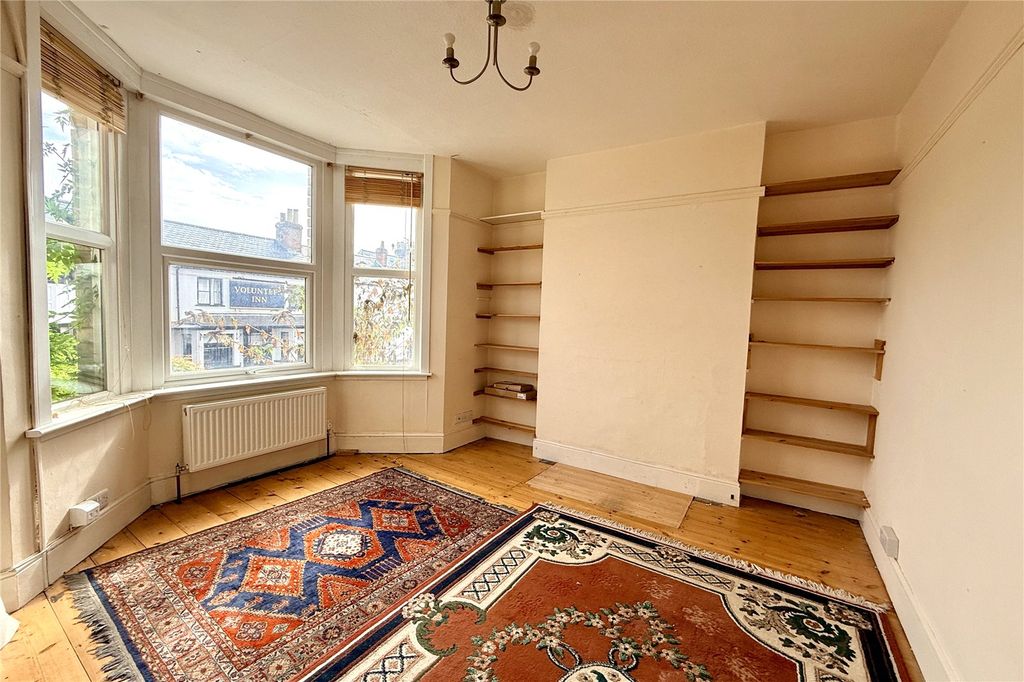 Property photo 2 of 21 Picture No. 51